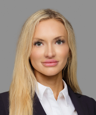 Brianna E. Discenza